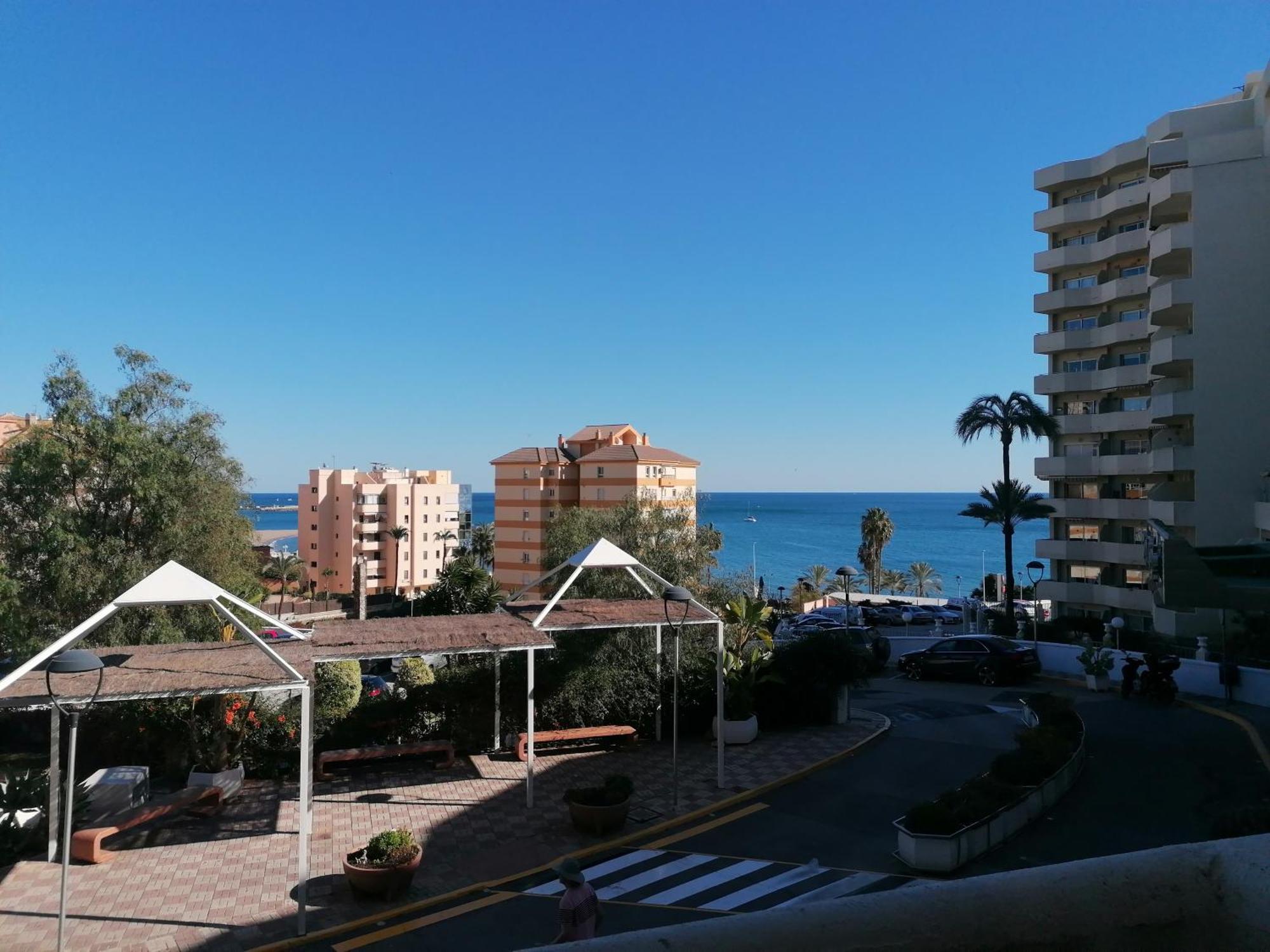 Estudio Terraza Vista Mar Parking Gratuito Piscinas Беналмадена Екстериор снимка